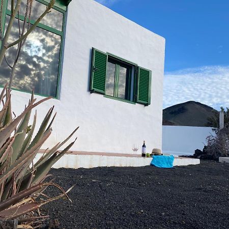 Villas Yaiza. El Golfo Luaran gambar