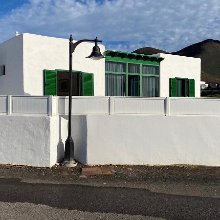 Villas Yaiza. El Golfo Luaran gambar